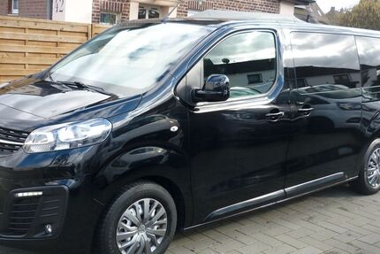 Opel Vivaro 67.500 km 26.980 &euro; Hilden 40721
