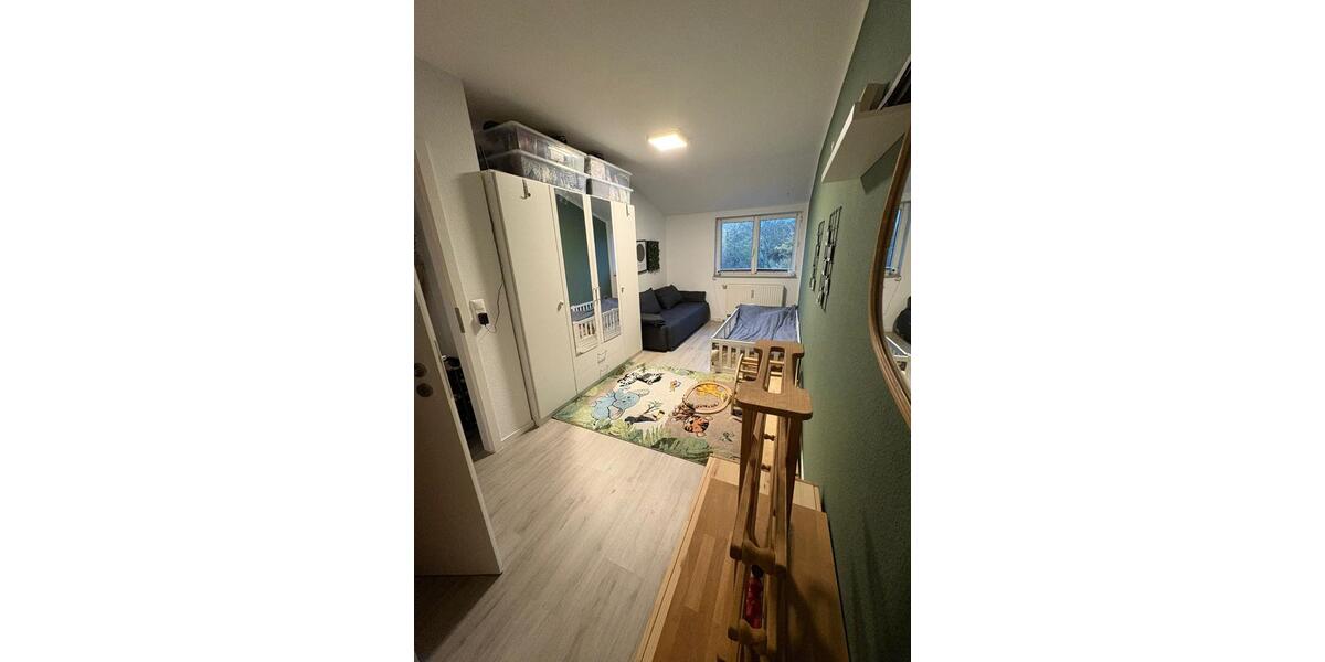 Von Privat Krefeld-Uerdingen 3 Zimmer Wohnung mit Balkon 3 zimmer