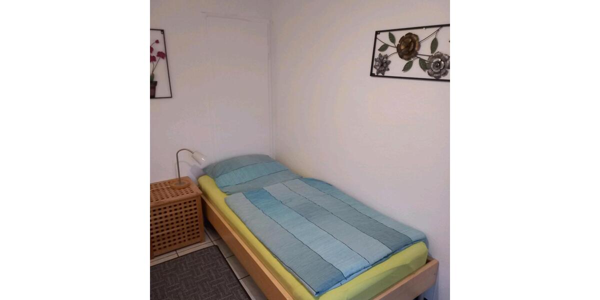 Einfamilienhaus Solingen Central - 3 Zimmer, 65 m&sup2;, 700&euro; | Angebot:25378276