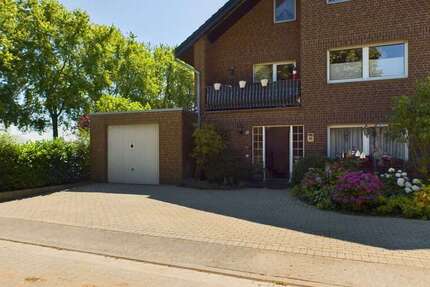 Haus zum Kaufen in Willich Anrath 1.349.000 € 625 m²