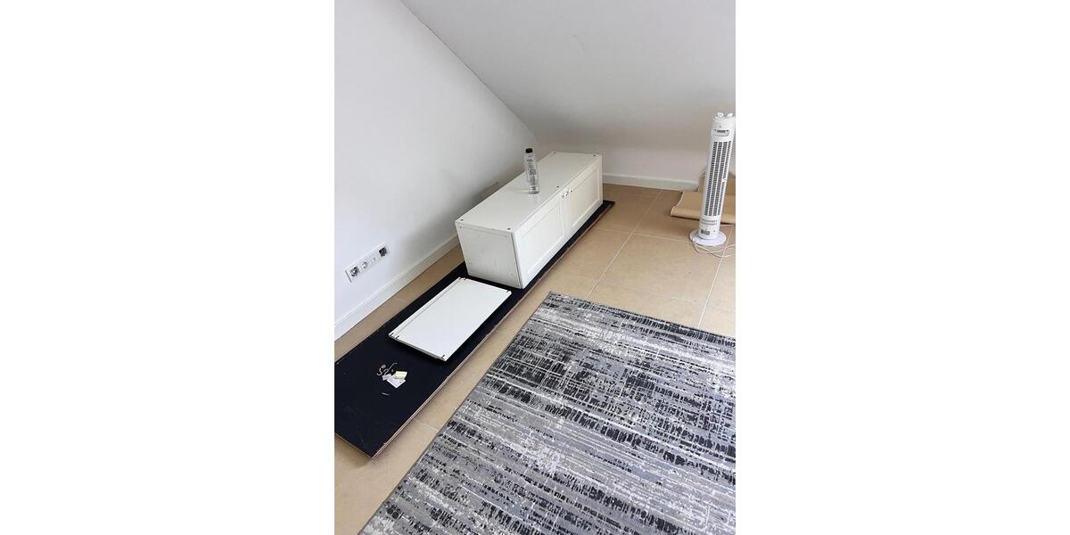 Dachgeschoßwohnung Mönchengladbach West - 2 Zimmer, 60 m&sup2;, 780&euro; | Angebot:26411550