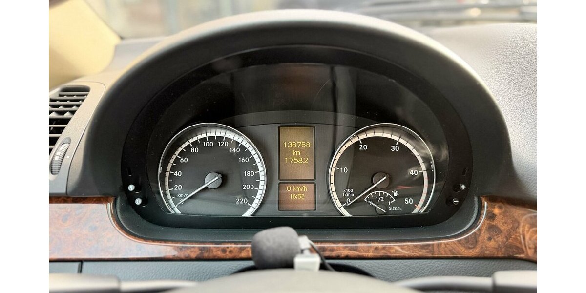 Mercedes-Benz Viano Edition lang / PANO / El.Türen / 8 Sitzer 130.000 km 34.990 &euro; Mönchengladbach 41066