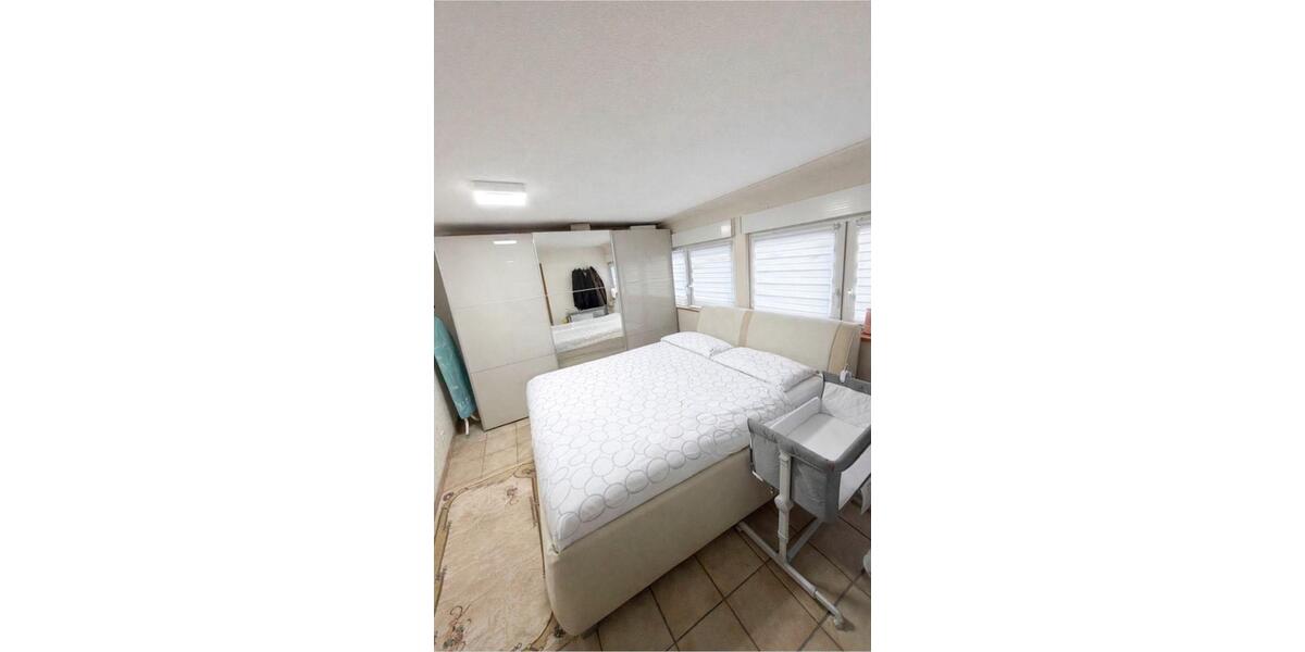 Dachgeschoßwohnung Oberhausen - 2.5 Zimmer, 77 m&sup2;, 790&euro; | Angebot:25790449