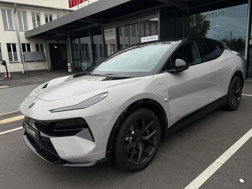 Lotus Eletre 5.000 km 124.980 € Köln 50829