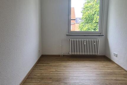 +++ Wir modernisieren - 3 Raumwohnung mit Balkon und Wannenbad in Angerhausen +++ 3 zimmer