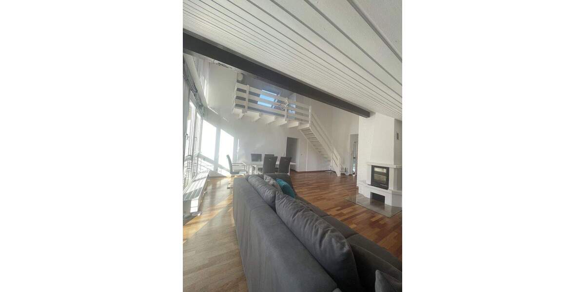 Möblierte Wohnung mit Galerie in einer Top-Lage, Pauschalmiete 4 zimmer