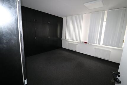 Gewerbeobjekt Langenfeld (Rheinland) - 1.800&euro; | Angebot:26307519
