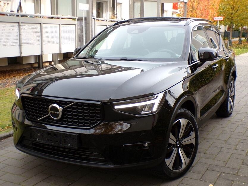 Volvo XC40 78.000 km 33.840 € Düsseldorf 40468