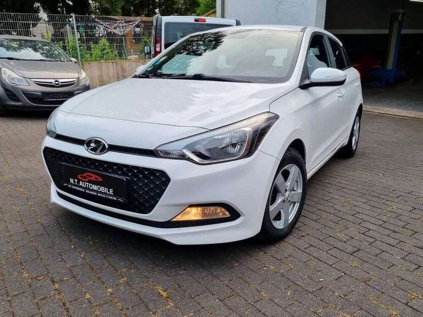 i20