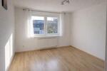 Dachgeschoßwohnung Krefeld Cracau - 3 Zimmer, 86 m&sup2;, 600&euro; | Angebot:26286777
