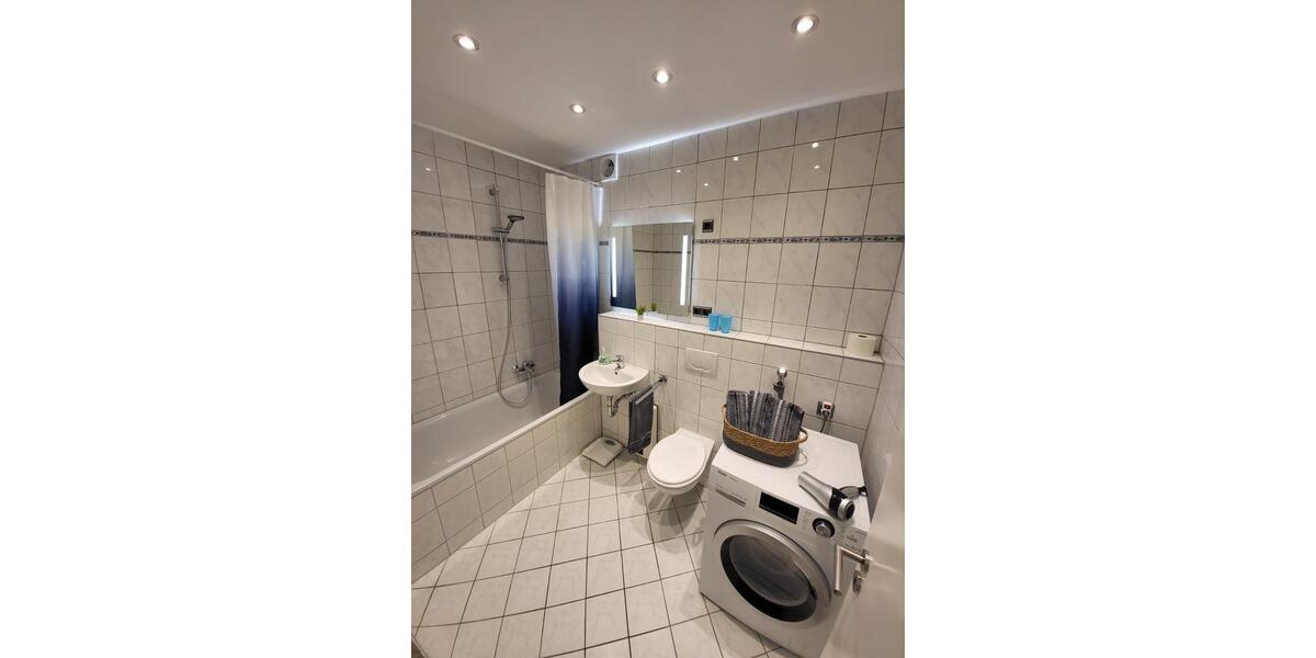 Etagenwohnung Duisburg Mittelmeiderich - 2 Zimmer, 55 m&sup2;, 980&euro; | Angebot:25796056