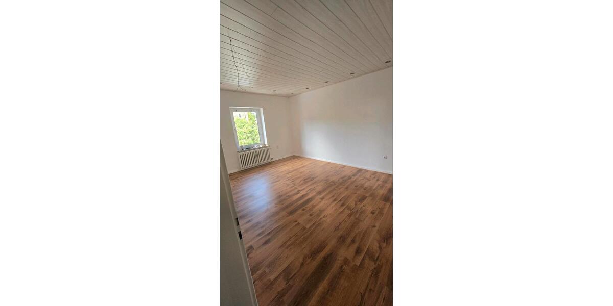 Etagenwohnung Ratingen Tiefenbroich - 4 Zimmer, 80 m&sup2;, 1.300&euro; | Angebot:24757128