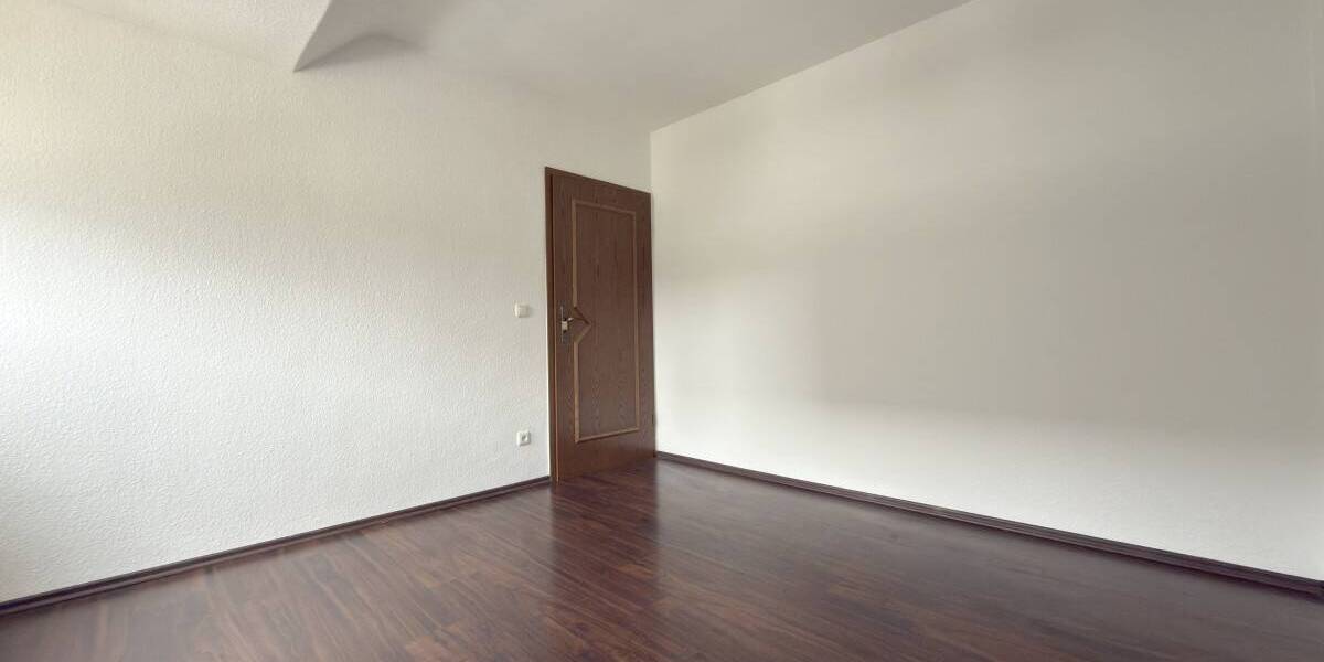 Etagenwohnung Oberhausen Stadtmitte - 3 Zimmer, 70 m&sup2;, 570&euro; | Angebot:26544111