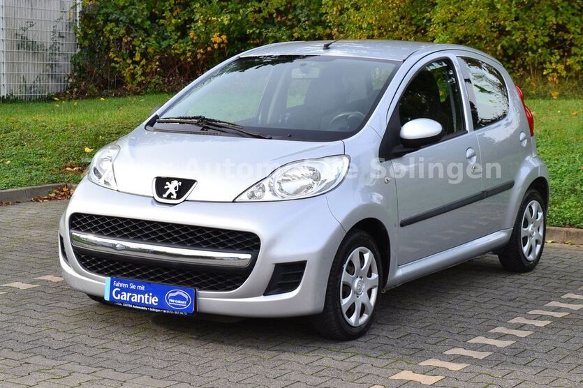 Peugeot 107 85.000 km 5.490 € Solingen 42659