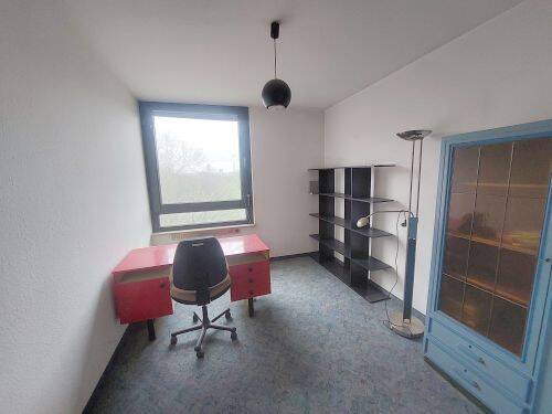 Über den Dächern von Unterrath: modernisierungsbedürftige 3-Zimmer-ETW 3 zimmer