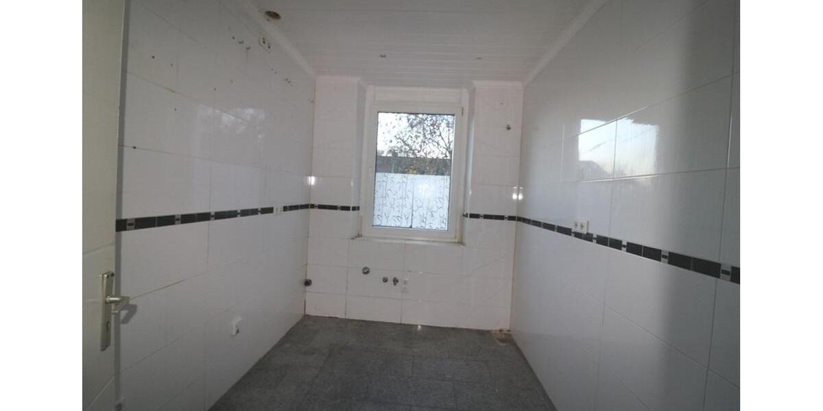 ++ STADTWOHNEN – 2 Zimmer, 2. Etage, Altbau-Whg., nahe Klinikum und FH! 2 zimmer