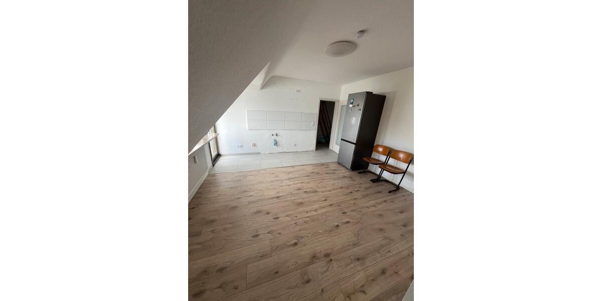 Etagenwohnung Neuss Augustinusviertel - 3 Zimmer, 85 m&sup2;, 1.600&euro; | Angebot:25714437