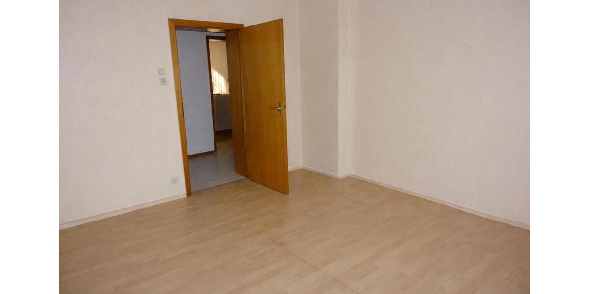 Etagenwohnung Duisburg Mittelmeiderich - 3 Zimmer, 75 m&sup2;, 400&euro; | Angebot:25794794