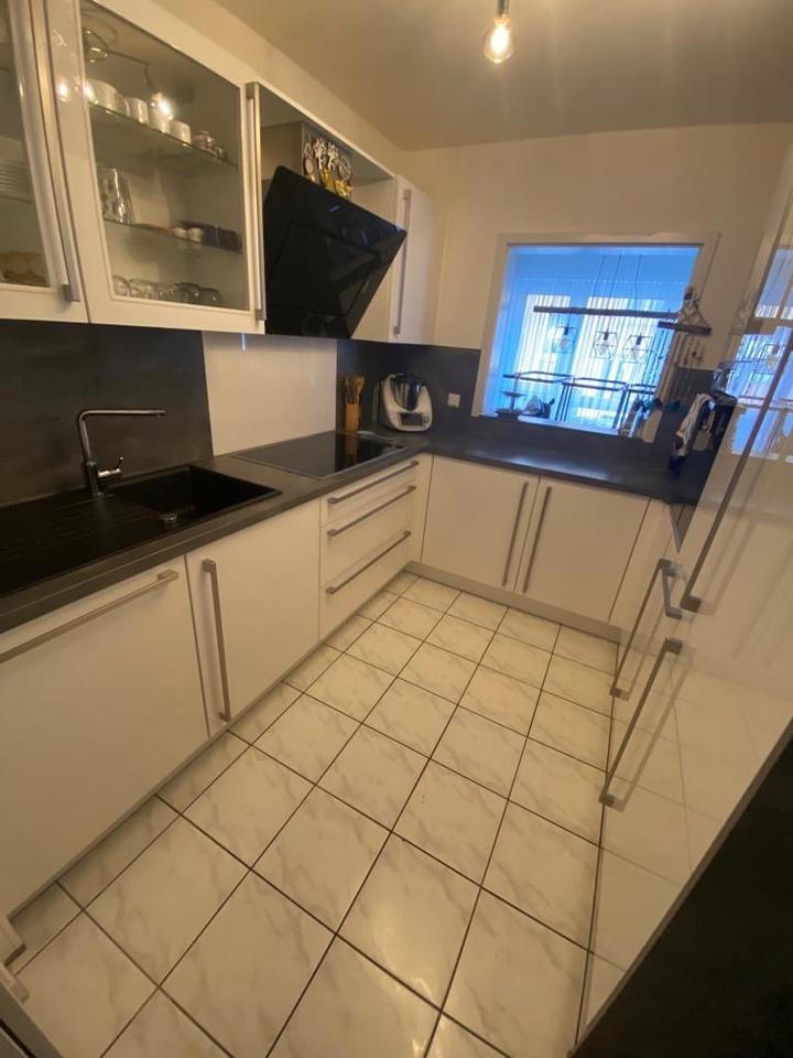 Moderne 3,5 Zimmer Wohnung mit Terrasse in zentraler Lage