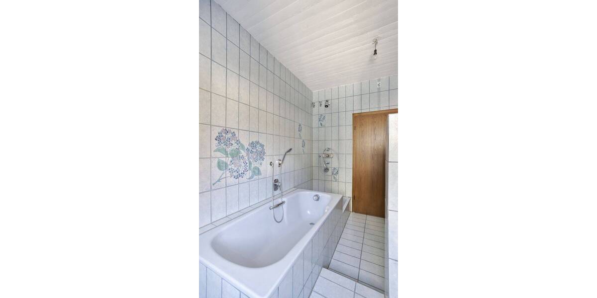 Einfamilienhaus Langenfeld Immigrath - 5 Zimmer, 161 m&sup2;, 649.000&euro; | Angebot:25705750