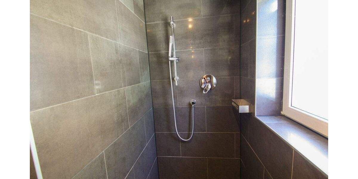 Imposantes Landhaus mit diversen Nebengebäuden 7 zimmer