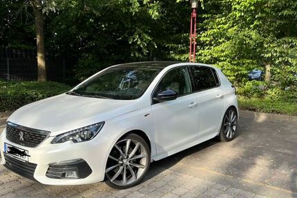 Peugeot 308 104.000 km 14.900 &euro; Willich 47877
