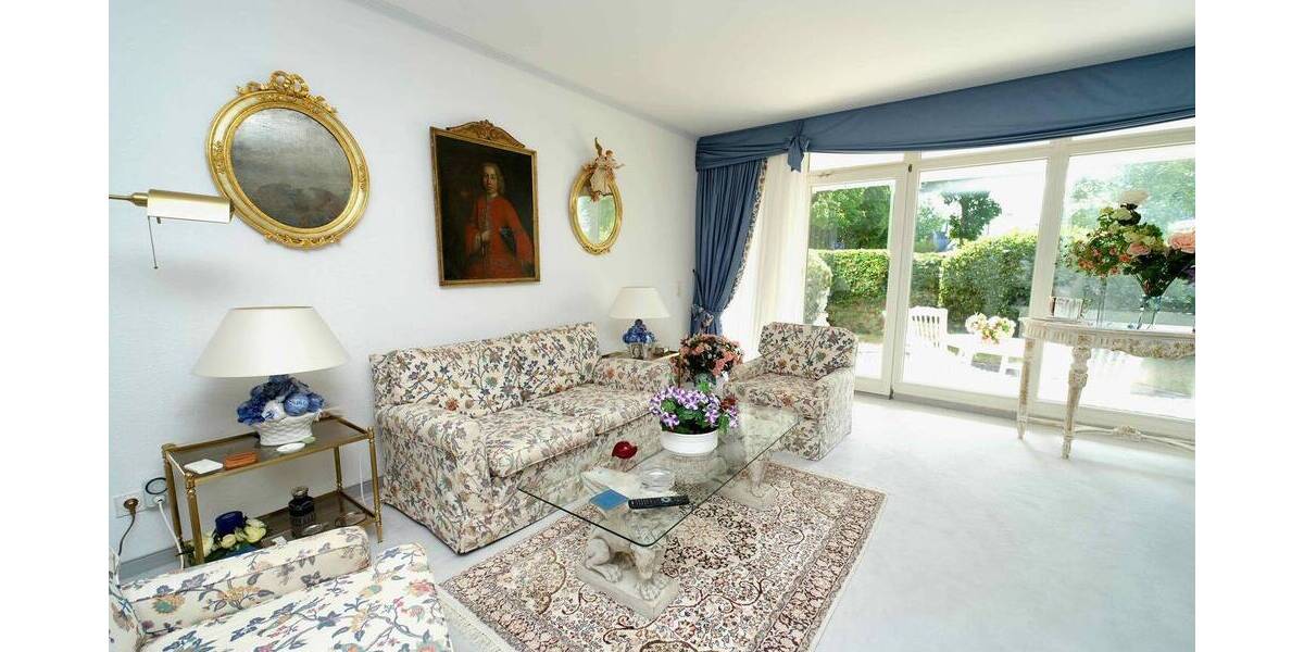 Traumhafte 122 m² Erdgeschosswohnung mit großzügigem Garten, Terrasse und TG Platz in Büderich 3 zimmer