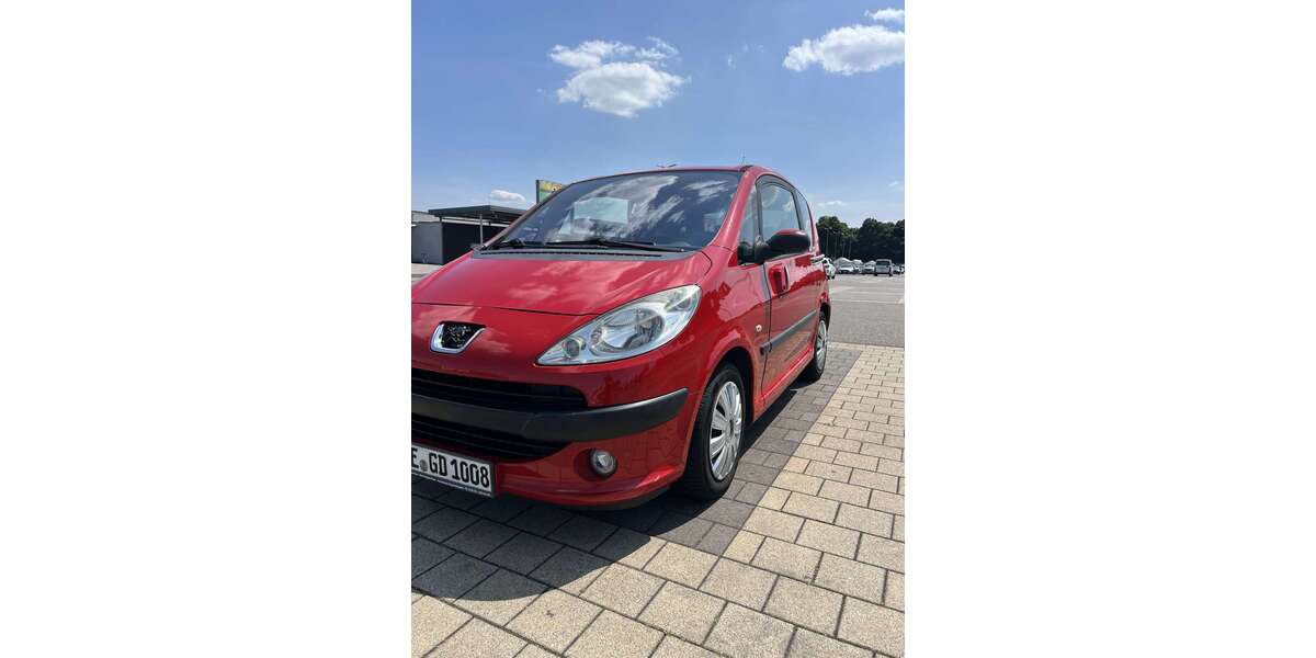 Peugeot 1007 119.000 km 1.949 &euro; Neuss 41460