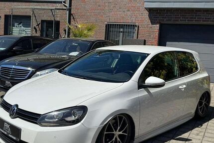 VW Golf 210.000 km 4.500 &euro; Solingen 42651