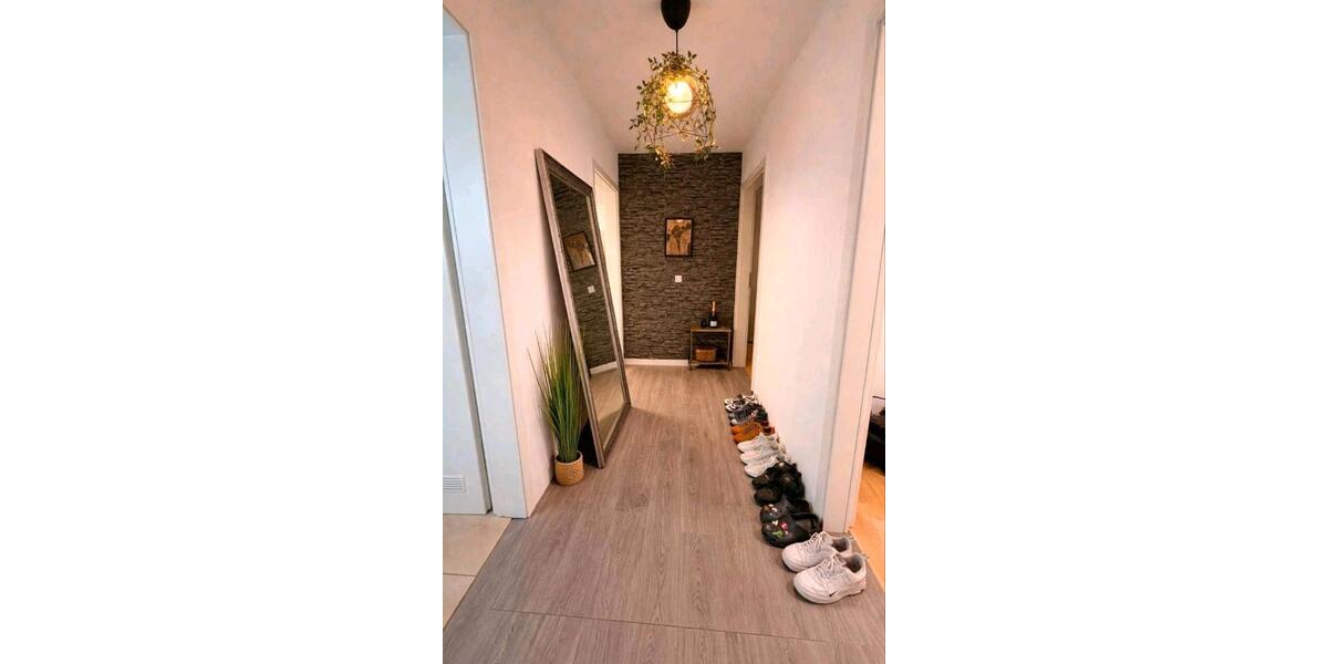 Etagenwohnung Duisburg Mittelmeiderich - 2 Zimmer, 65 m&sup2;, 560&euro; | Angebot:26405923