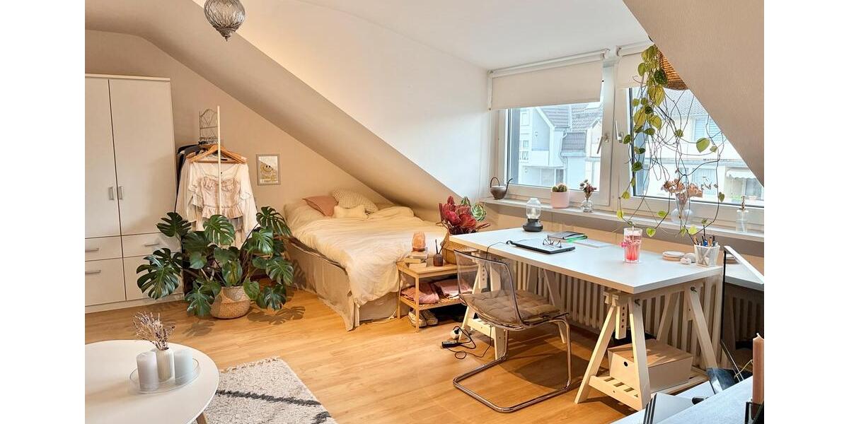 Dachgeschoßwohnung Düsseldorf Stadtbezirk 9 - 1 Zimmer, 33 m&sup2;, 460&euro; | Angebot:26153548