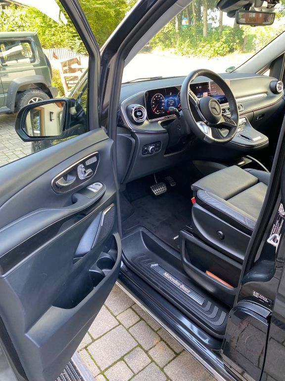 Mercedes-Benz V 300 14.000 km 86.275 € Remscheid 42857