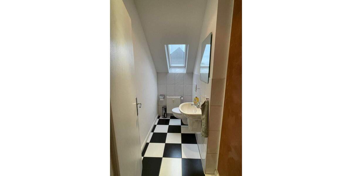 Gewerbeobjekt Neuss Furth-Mitte - 5 Zimmer, 91 m&sup2;, 1.795&euro; | Angebot:25726396