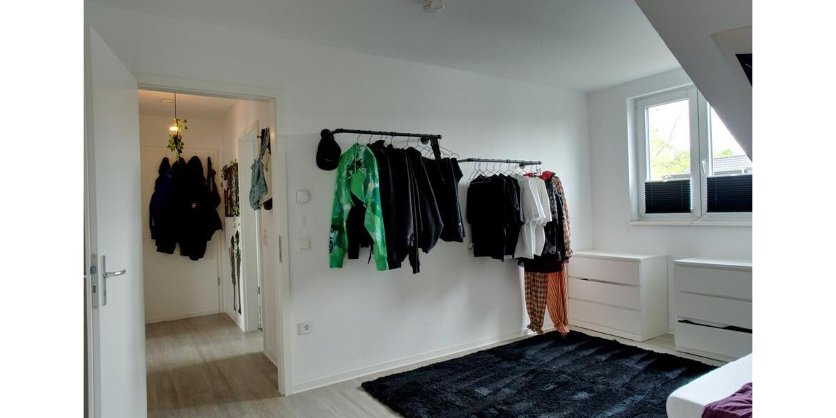 Dachgeschoßwohnung Dormagen - 2 Zimmer, 69 m&sup2;, 760&euro; | Angebot:26423181