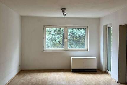 Wohnung zum Mieten in Essen 330 € 41.87 m²