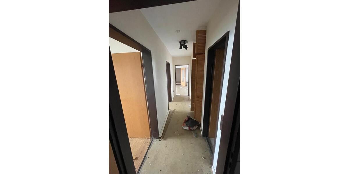 Etagenwohnung Duisburg Essenberg - 3 Zimmer, 84 m&sup2;, 666&euro; | Angebot:25118611