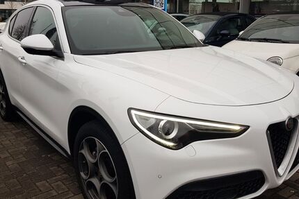Alfa Romeo Stelvio 91.000 km 27.999 € Düsseldorf 40231