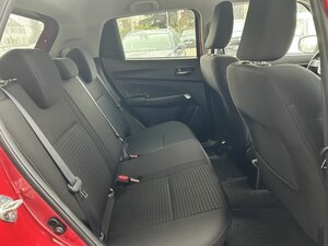 Suzuki Swift Comfort+Hybrid+112PS+Sitzheizung+LED+Klimaau 108.156 km 9.650 &euro; Meerbusch 40667