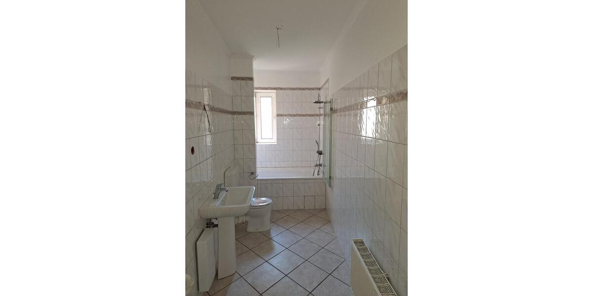 Etagenwohnung Solingen - 3 Zimmer, 80 m&sup2;, 560&euro; | Angebot:25784080