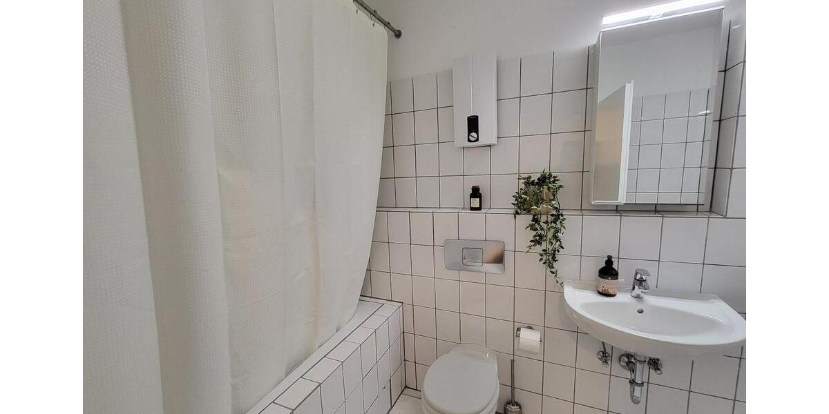 Wohnung: 1 WG-Zimmer möbliert, Königsallee + Hbf in der Nähe 4 zimmer