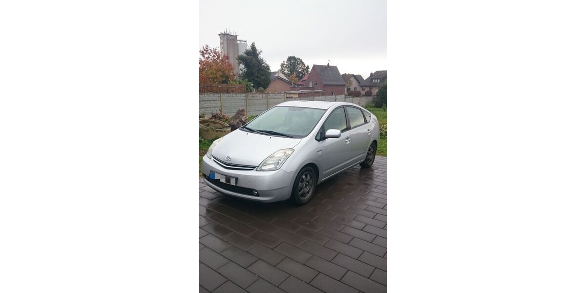 Toyota Prius 250.700 km 5.550 &euro; Meerbusch 40677