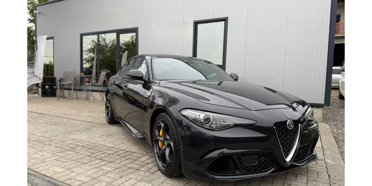 Alfa Romeo Giulia 36.000 km 57.490 &euro; Krefeld 47839