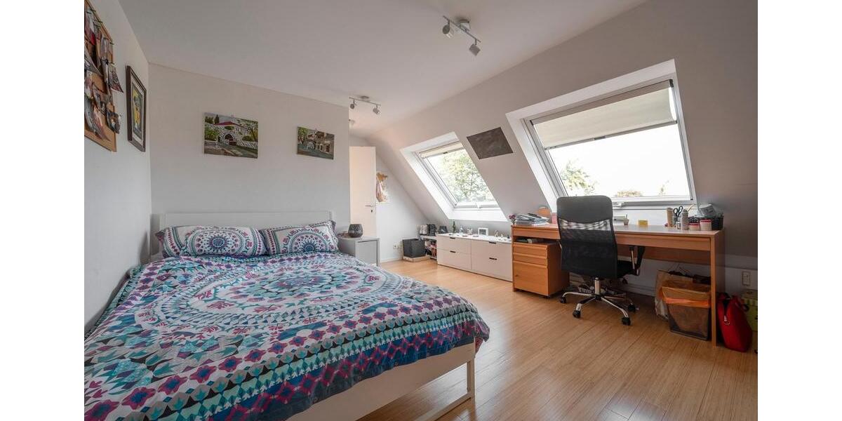 Einfamilienhaus Düsseldorf Stadtbezirk 6 - 6.5 Zimmer, 222 m&sup2;, 1.100.000&euro; | Angebot:27407894
