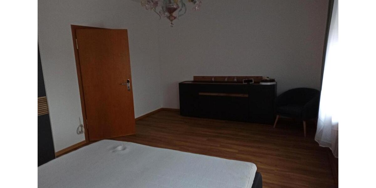 Doppelhaus City Neuss 240 m² 14 Räume 3 Etagen 14 zimmer