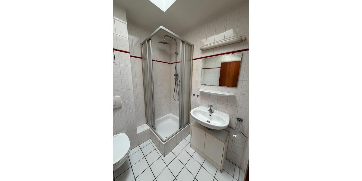 Etagenwohnung Dormagen Hackenbroich - 1 Zimmer, 30 m&sup2;, 710&euro; | Angebot:25484231