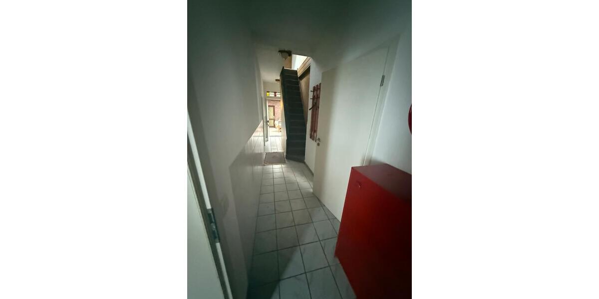 Einfamilienhaus Krefeld Benrad - 7 Zimmer, 250 m&sup2;, 400.000&euro; | Angebot:27162454