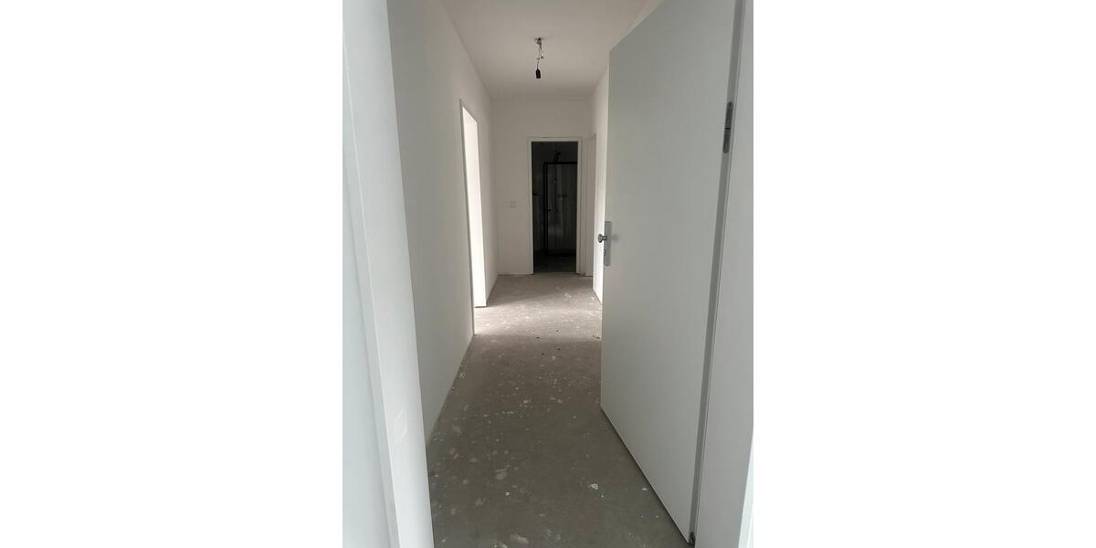 Dachgeschoßwohnung Duisburg Mittelmeiderich - 3 Zimmer, 65 m&sup2;, 750&euro; | Angebot:25596604