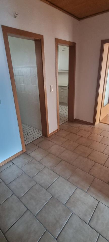 Renoviertes 2 Zimmer Apartment mit Küche, Balkon in Düsseldorf zimmer