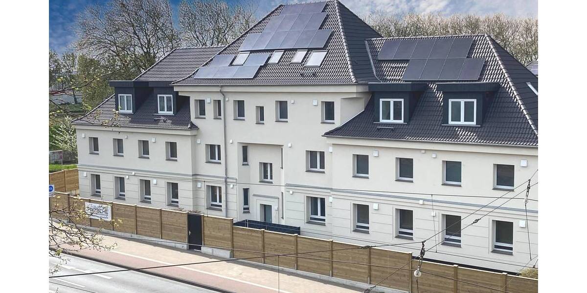 Top-Wohnung im 1. OG mit Balkon, energetisch kernsaniert 3 zimmer