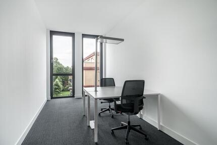 Privater Büroraum für 1 Person in Regus Unternehmerstadt zimmer